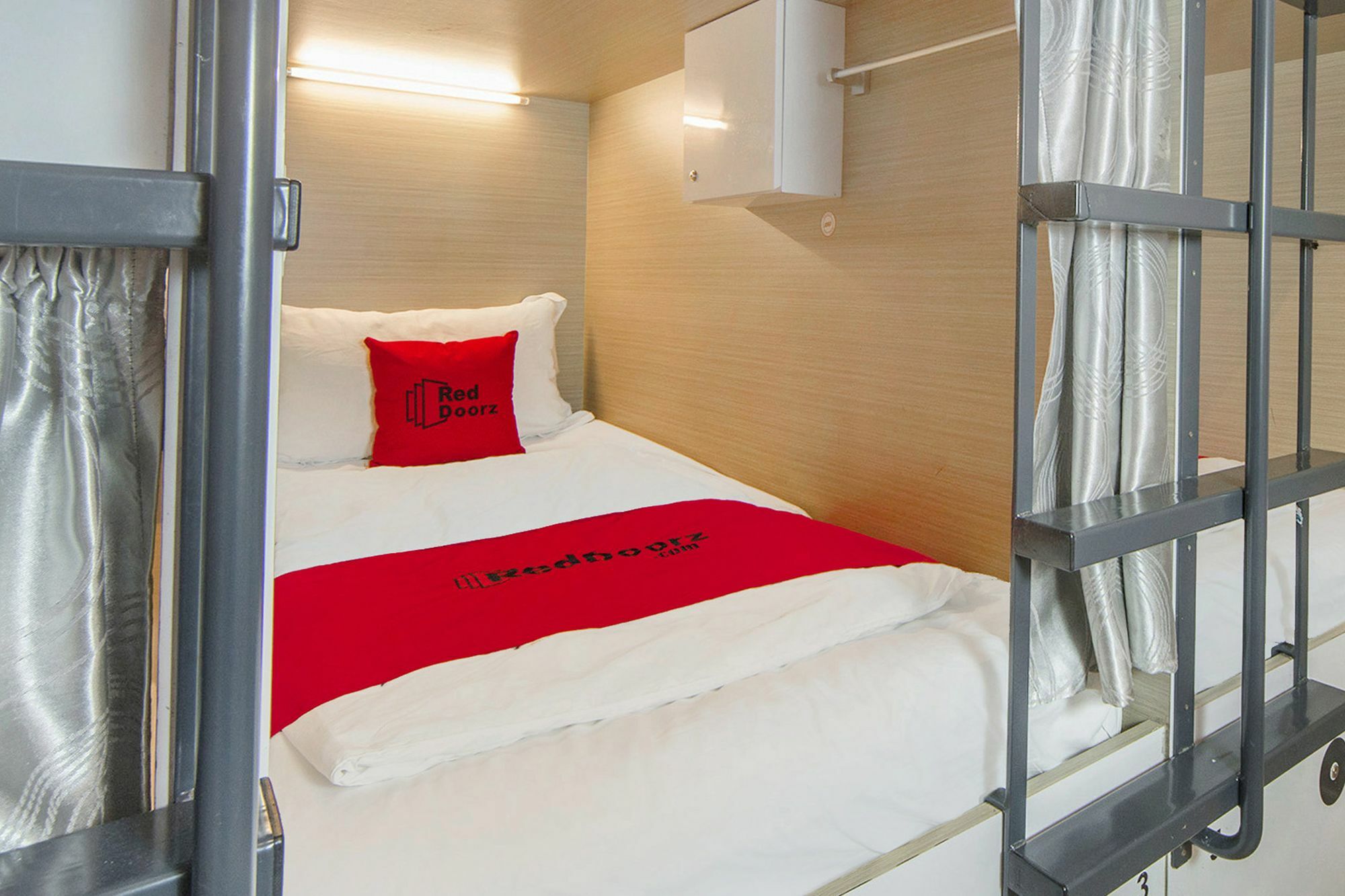 Reddoorz Hostel @ Jalan Besar Σιγκαπούρη Εξωτερικό φωτογραφία